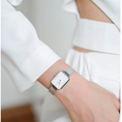 Daniel Wellington Quadro Sterling White Dial Silver Mesh Strap Watch For Women - DW00100438