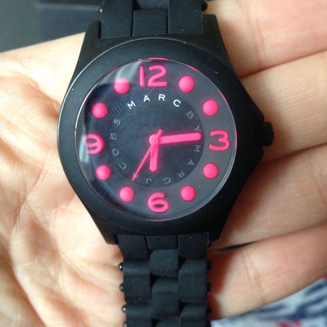 Marc Jacobs Pelly Black Dial Black Silicone Strap Watch for Women - MBM2543