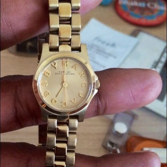 Marc Jacobs Henry Dinky Gold Dial Gold Steel Strap Watch for Women - MBM3199