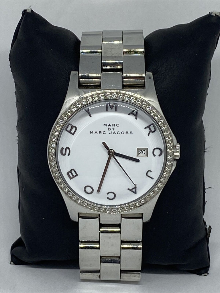 Marc Jacobs Henry Diamonds White Dial Silver Steel Strap Watch for Women - MBM3044