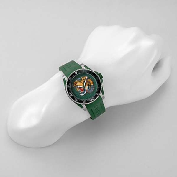 GUCCI  腕時計 Gucci Dive Tiger Green Dial Green Rubber Strap Watch For Men