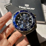 Tag Heuer Aquaracer Chronograph Jam Tangan Tali Karet Hitam Dial Biru untuk Pria - CAY111B.FT6041