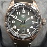 Tag Heuer Autavia Calibre 5 Jam Tangan Tali Kulit Dial Hijau Zaitun Otomatis 42mm untuk Pria - WBE5190.FC8268