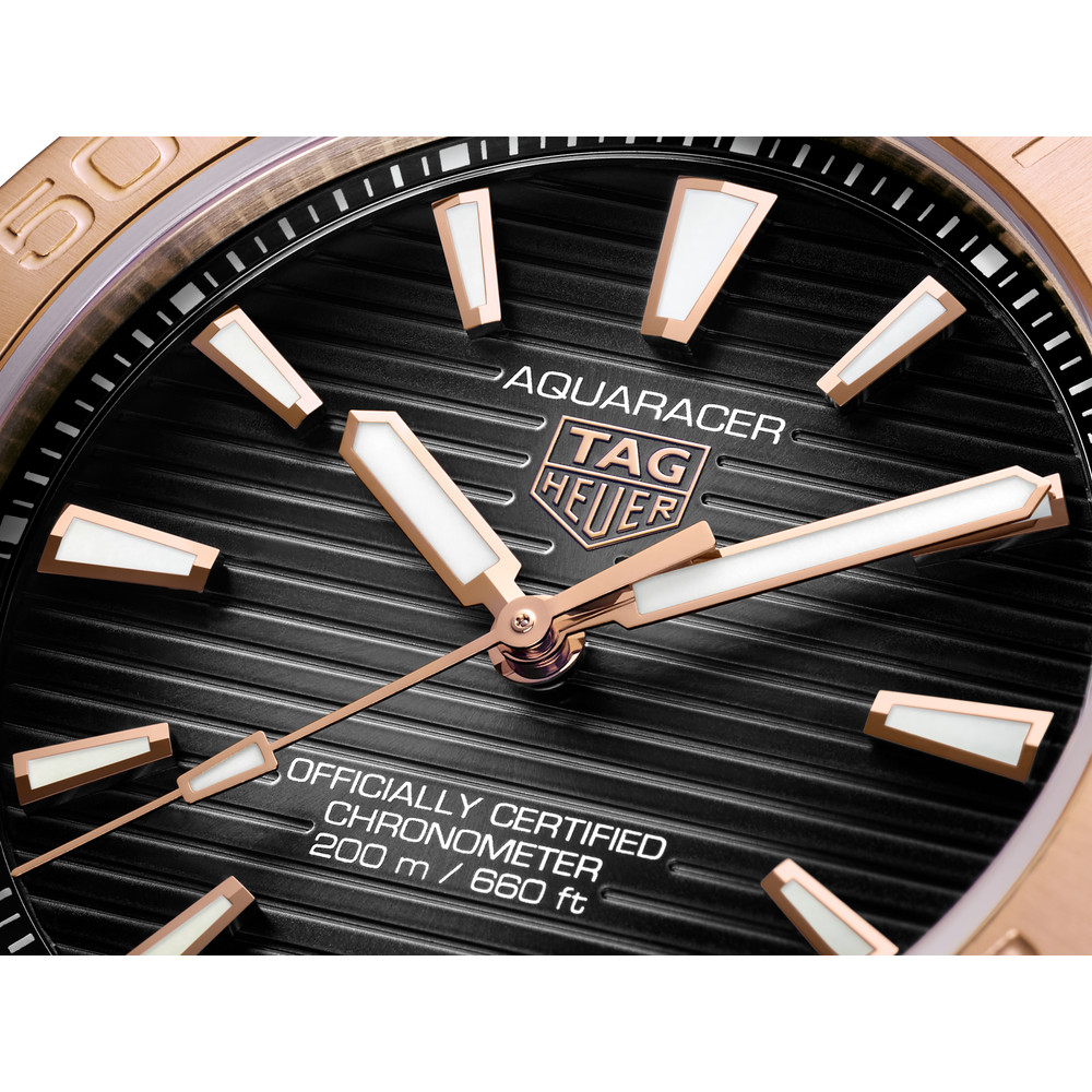 Tag Heuer Aquaracer Professional 200 Automatic 18K Rose Gold Black