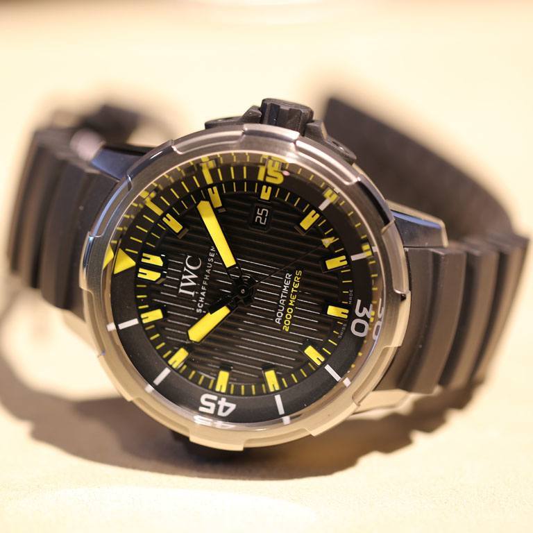 Iwc aquatimer 2000 strap clearance