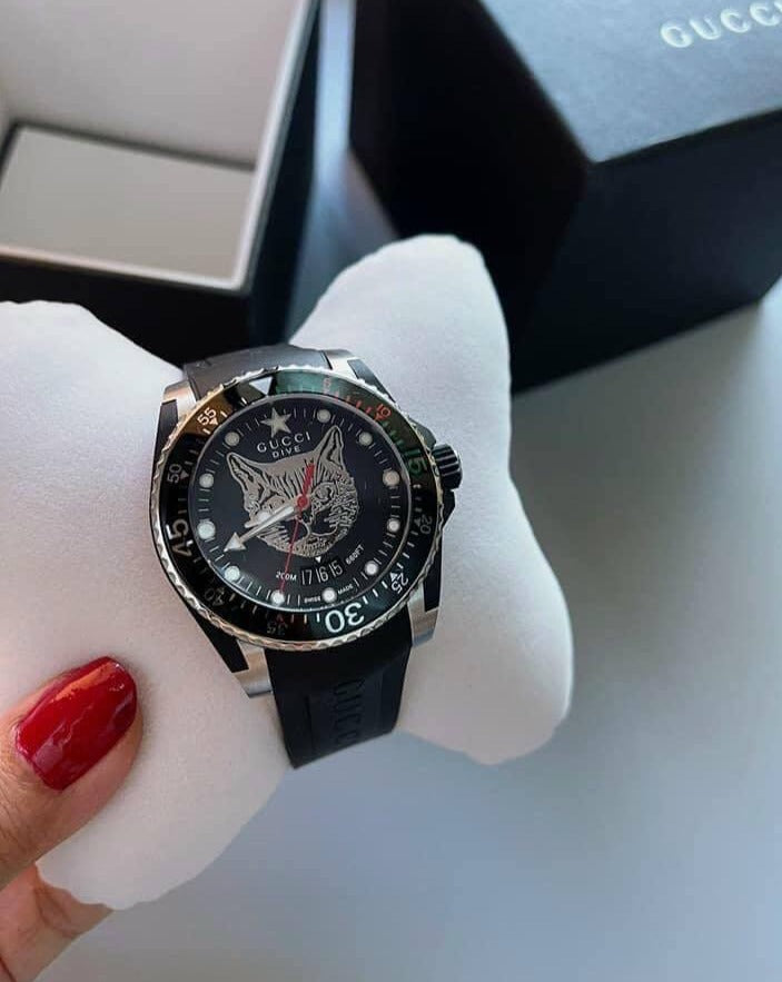 Gucci Dive Feline Black Dial Black Rubber Strap Watch For Men