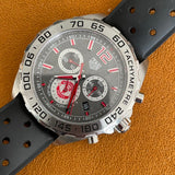 Tag Heuer Formula 1 Manchester United Special Edition Gray Dial Black Silicone Strap Watch untuk Pria - CAZ101M.FT8024
