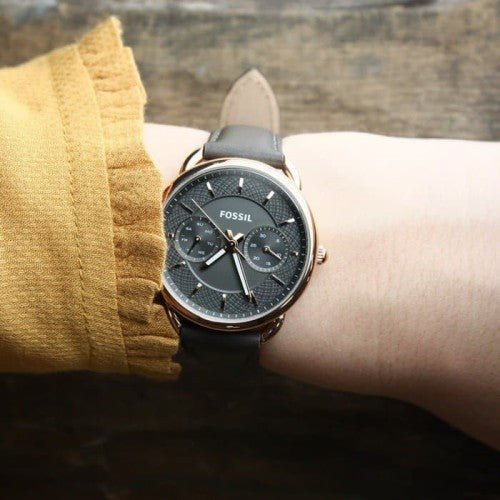 Fossil Tailor Grey Dial Grey Leather Strap Watch for Women