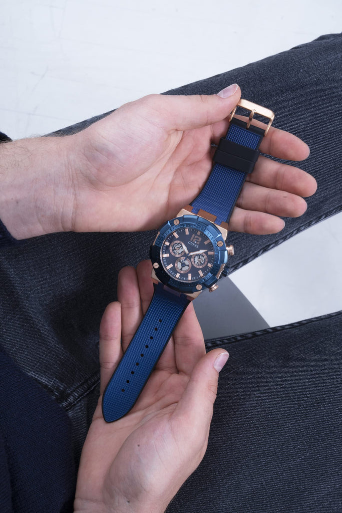 Navigator for Dial Men Chronograph Blue Blue Rubber Watch Strap Guess