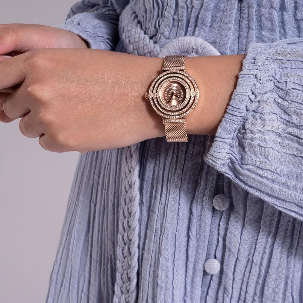 Guess Dream Crystals Rose Gold Dial Rose Gold Mesh Bracelet Watch