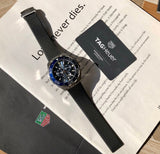 Tag Heuer Aquaracer Chronograph Jam Tangan Tali Karet Hitam Dial Biru untuk Pria - CAY111B.FT6041