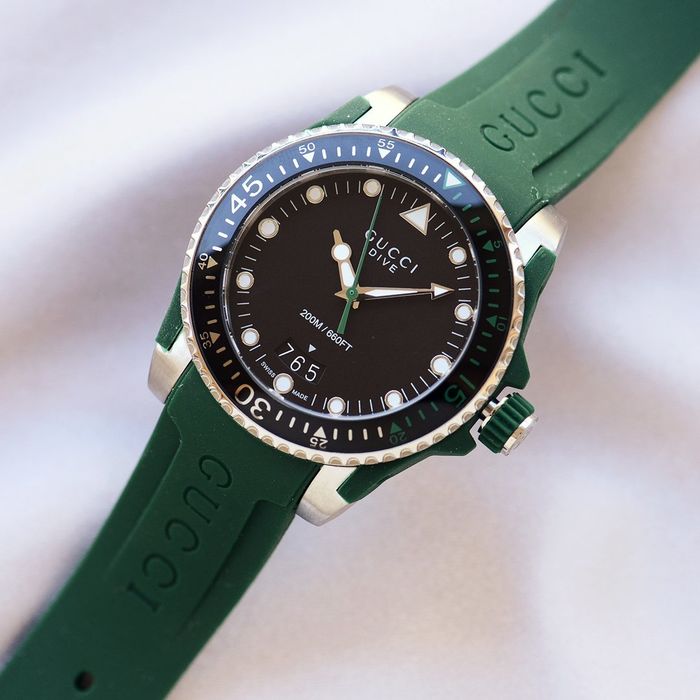 Gucci Dive Black Dial Green Rubber Strap Watch For Men