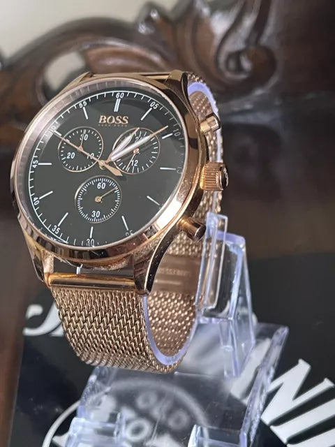 Hugo Boss Companion Chronograph Uhr mit schwarzem Zifferblatt und rosegoldfarbenem Stahlarmband fur Herren
