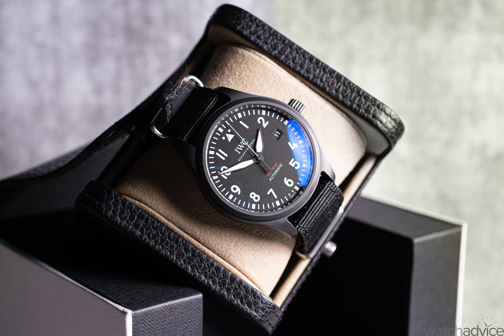 Pilot clearance watch automatic