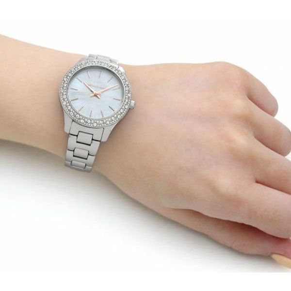 Michael Kors Liliane Three Hand Mother of Pearl White Dial  display picture 3