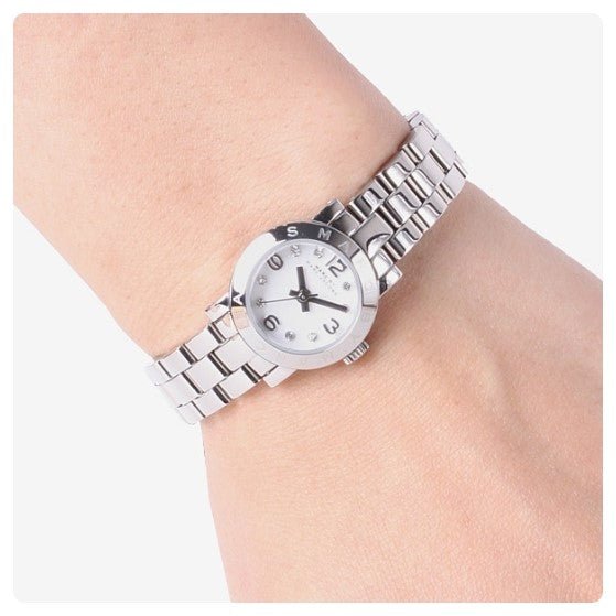 Marc Jacobs Amy Dinky White Dial Silver Steel Strap Watch  display picture 3