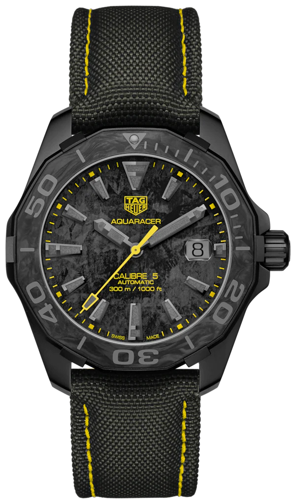 Tag Heuer Aquaracer Calibre 5 Black NATO Strap Carbon Dial Watch untuk Pria - WBD218B.FC6446