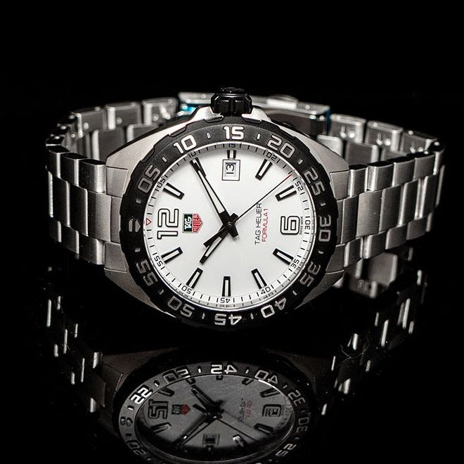 Tag Heuer Formula 1 WAZ1111.BA0875 – Orologio Uomo Al Quarzo, Cinturino In Acciaio Argento E Quadrante Bianco, Stile Sportivo