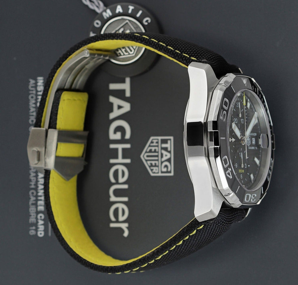 Tag Heuer Aquaracer Jam Tangan Chronograph Otomatis Black Dial Black Nylon Strap untuk Pria - CAY211A.FC6361