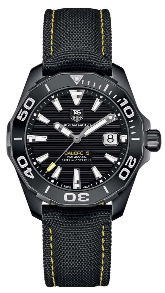 Tag aquaracer black dial hotsell