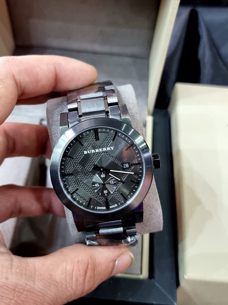 Burberry Men Burberry Swiss Watch Burberry The City Black  display picture 1
