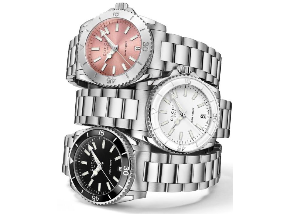 Gucci Dive Quartz White Dial Stainless Steel Unisex Watch display picture 1