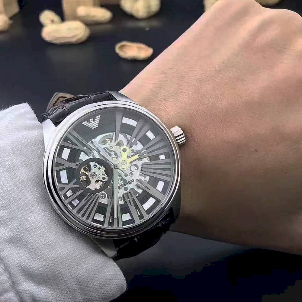 エンポリオアルマーニAR4629 Emporio Armani Meccanico Automatic Black Dial Leather Strap Watch