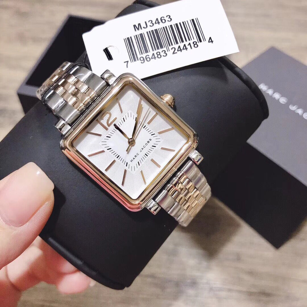 腕時計 MARC BY MARC JACOBS Marc Jacobs Vic Silver Dial Two Tone Steel Strap Watch for Women