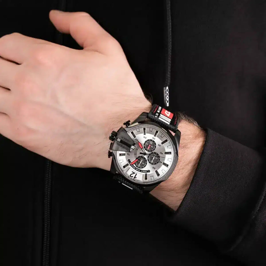 Diesel Mega Chief Chronograph Silver Dial Black Leather Strap Watch For Men