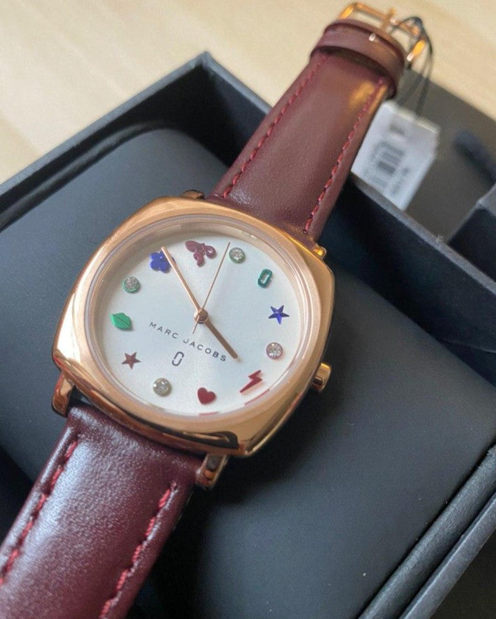 【美品】MARC JACOBS レディース腕時計 MARC BY MARC JACOBS（マーク バイ マーク ジェイコブス） マーク バイ
