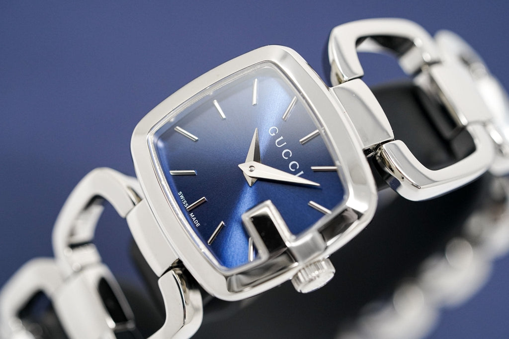 GUCCI レディース　腕時計 Gucci G Gucci Blue Dial Silver Steel Strap Watch For Women