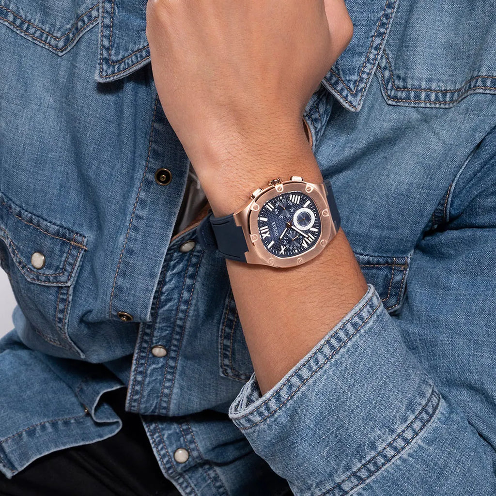 GUESS Masterpiece Orologio da uomo in nylon/silicone | WhichOne GUESS Masterpiece Orologio da uomo in nylon/silicone | WhichOne