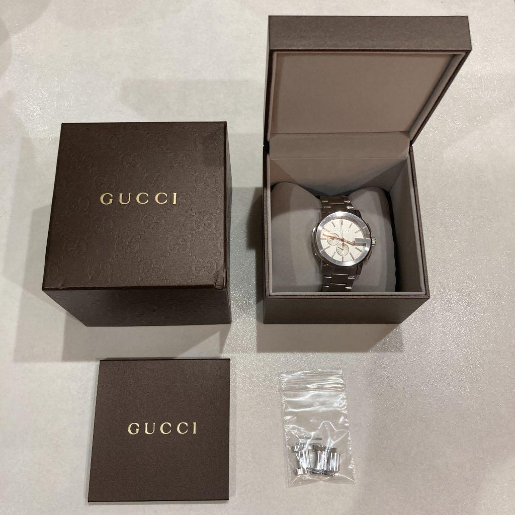 Gucci G Chrono Chronograph Silver Dial Silver Steel Strap Watch