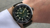 Tag Heuer Autavia Calibre 5 Jam Tangan Tali Kulit Dial Hijau Zaitun Otomatis 42mm untuk Pria - WBE5190.FC8268