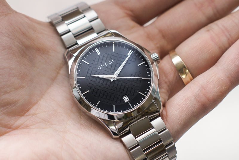 GUCCI グッチ　腕時計 Gucci G Timeless Black Dial Silver Steel Strap Unisex Watch