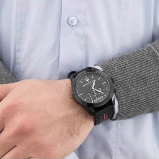 Maserati Traguardo Chronograph Black Dial Black Rubber Strap Watch