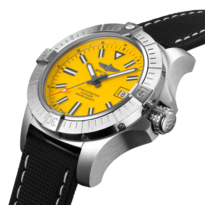 Breitling avenger yellow face deals